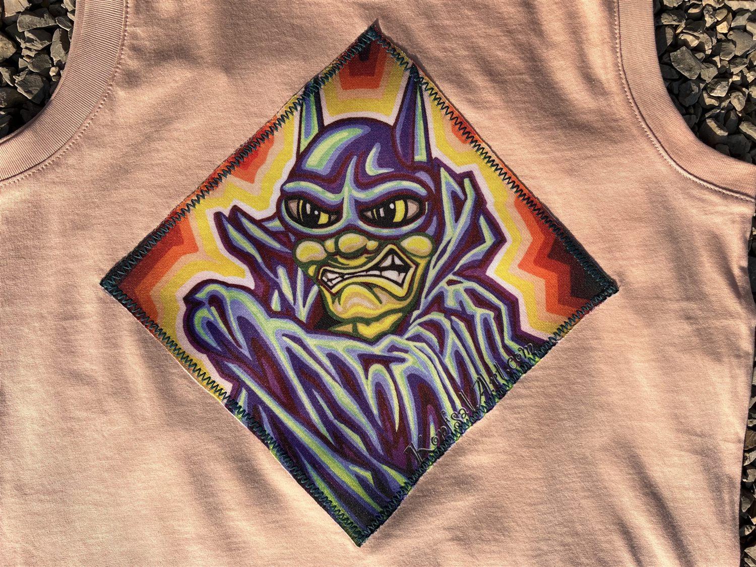 Bat-Glow on Stella Mia – Bild 6